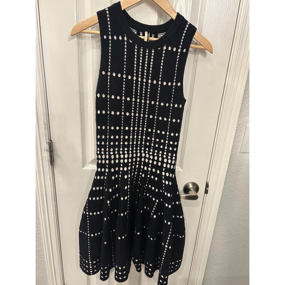 Topshop Knit Dress Black White Dot Geometric Sleeveless Fit Flare Mini 23N02KBLK